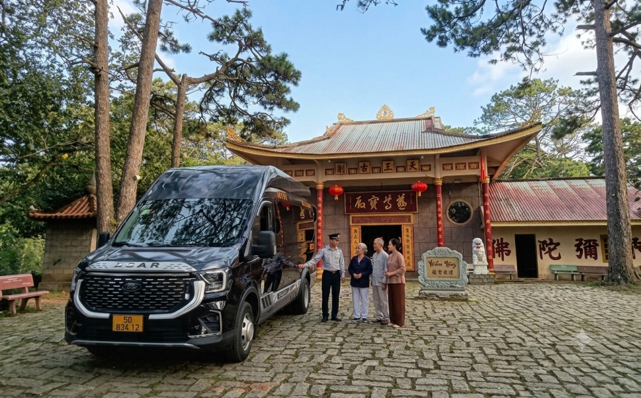 thuê xe limousine