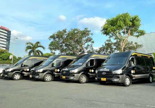 thuê xe limousine 9 chỗ tại thành phố hồ chí minh