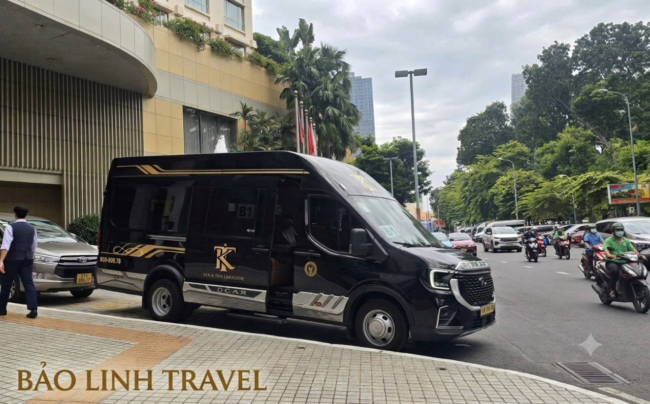 thuê xe limousine 12 chỗ